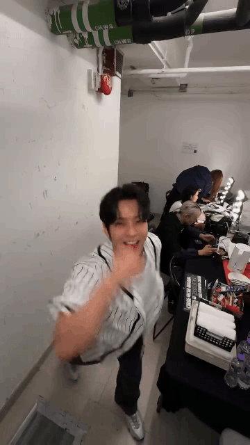 이미지와 성격이 따로 노는 남돌.jpg | 인스티즈