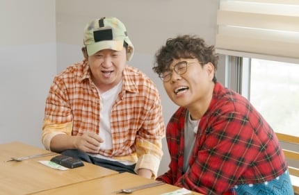 [정보/소식] 정형돈 "'무도' 멤버들과 통화하며 눈물•••GD, 카메라 돌 때만 연락” (보고싶었어) | 인스티즈