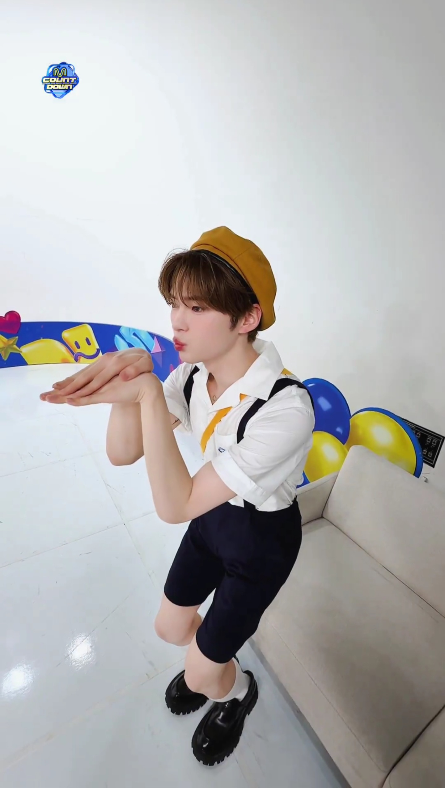 [잡담] 엠카에서 올려준 성한빈 귀엽다 | 인스티즈