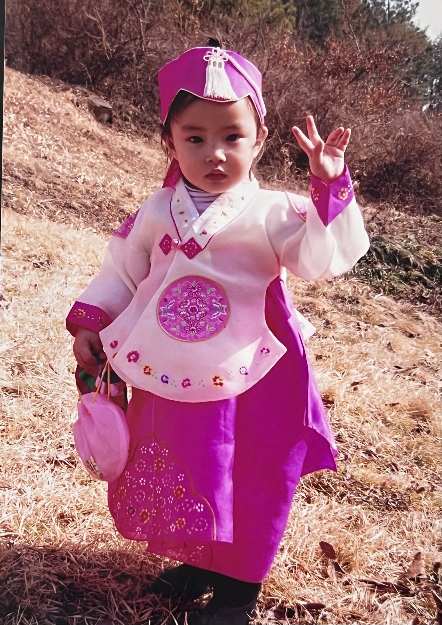 [잡담] 어린이날 기념 스테이씨 어렸을때 사진 떴는데 시은이랑 세은이 지금이랑 ㄹㅇ 똑같음ㅋㅋㅋㅋㅋㅋㅋㅋㅋㅋ | 인스티즈