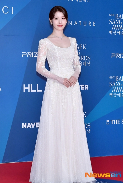 [잡담] 아이유 오늘 쩐다 진짜 | 인스티즈