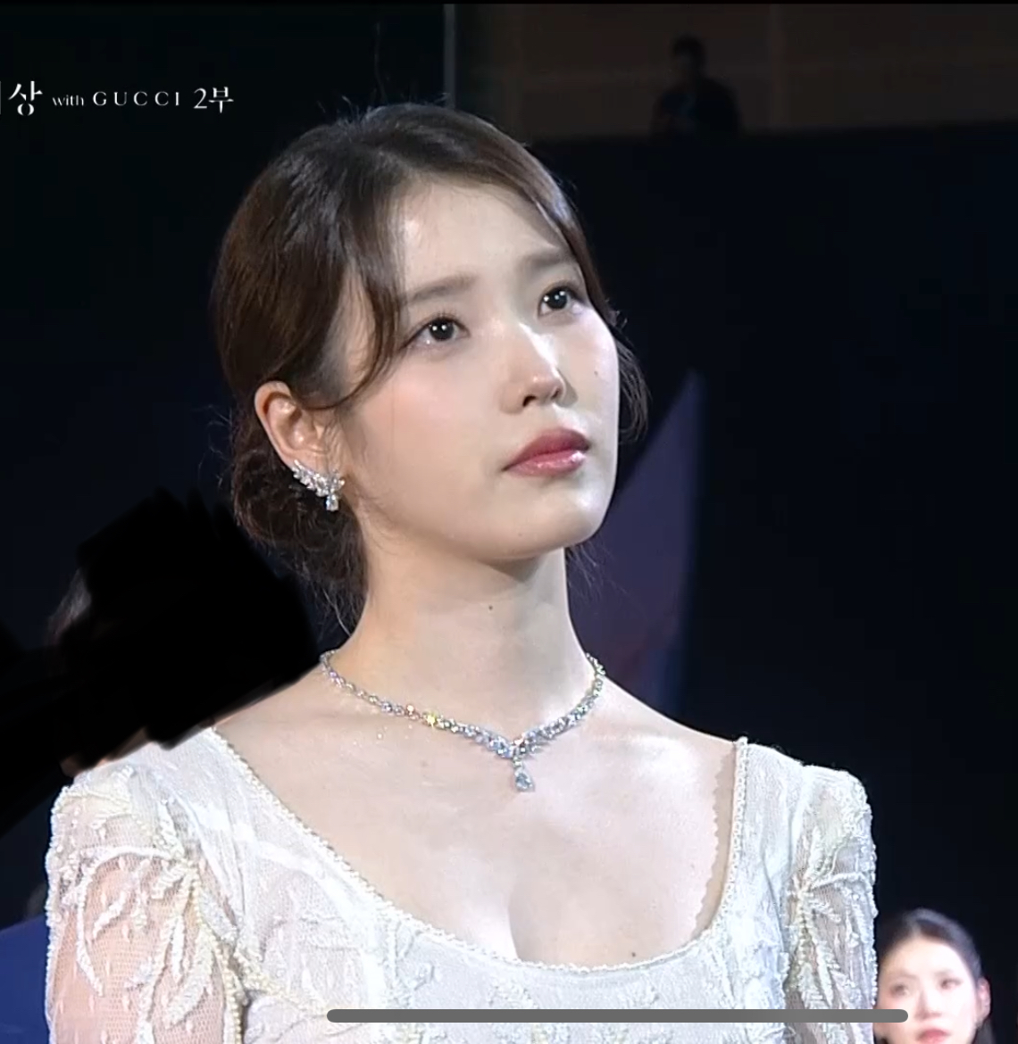 [잡담] 그… 대군부인 아이유 공승연 투샷 착즙해왔어요 | 인스티즈
