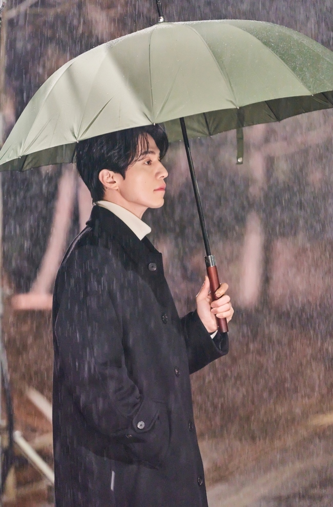 [정보/소식] 이동욱♥이주빈, 키스 후 본격 연애 모드 달달하네(이혼보험) | 인스티즈