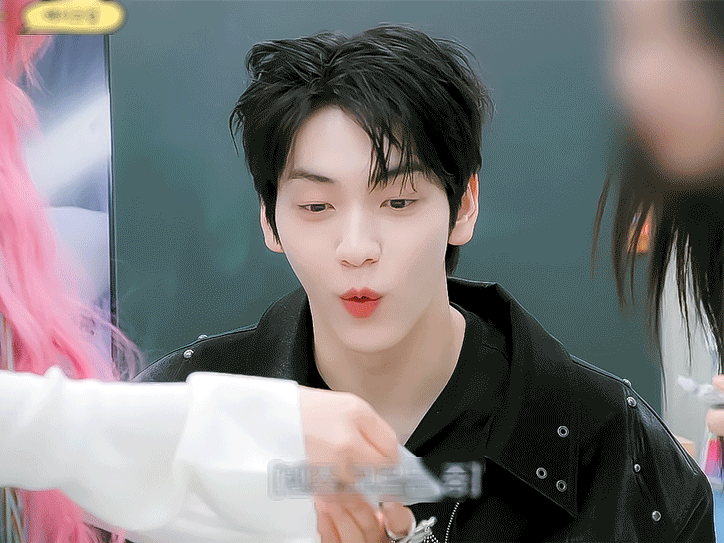 [잡담] 최수빈ㄱㅋㅋㅋ 자기 이제 양아치 된다고 설레는 거 다 보여서 ㄱㅇㅇ | 인스티즈