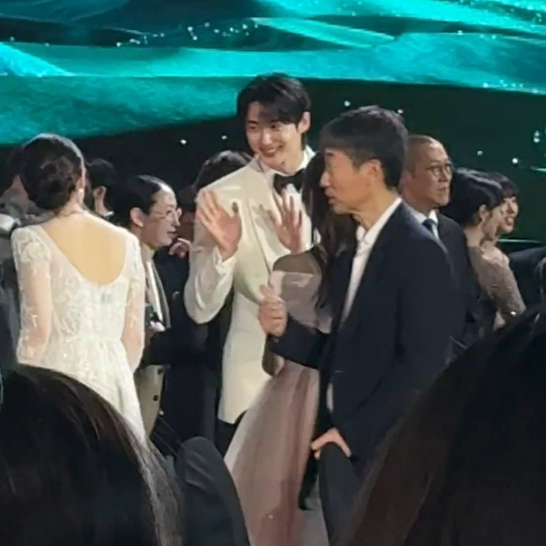 [잡담] 변우석 아이유 투샷 모음 | 인스티즈