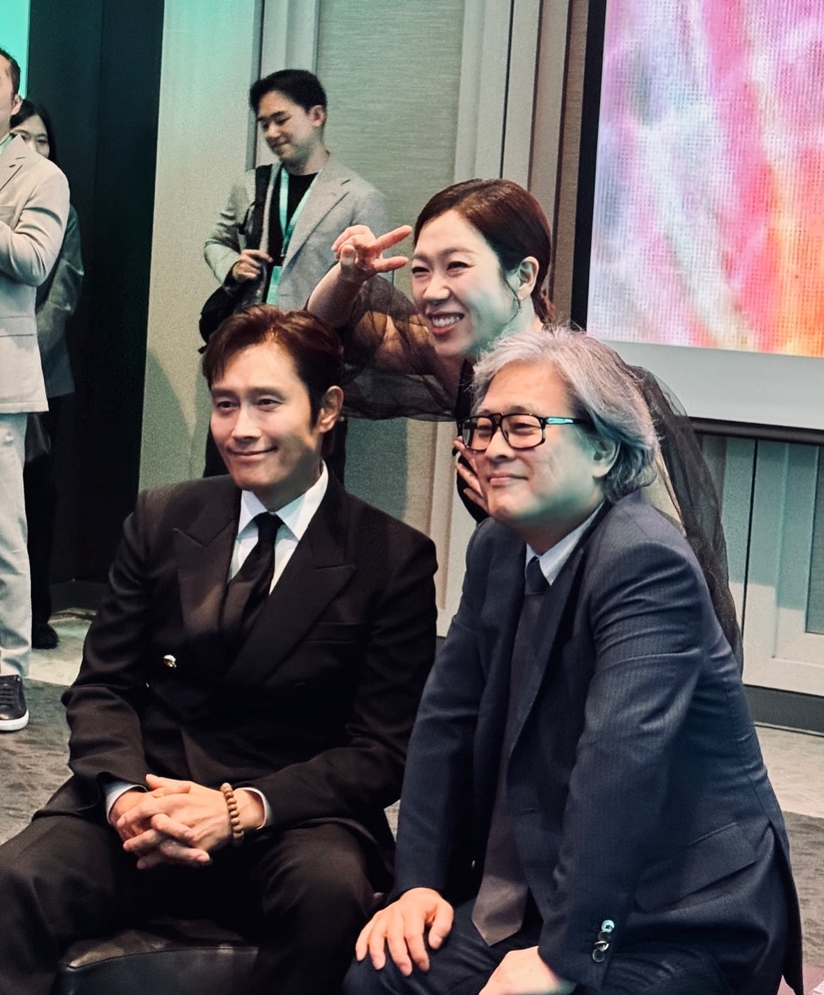 [잡담] 이병헌 인스타에 염혜란, 박찬욱 어쩔수가없다팀ㅋㅋ | 인스티즈