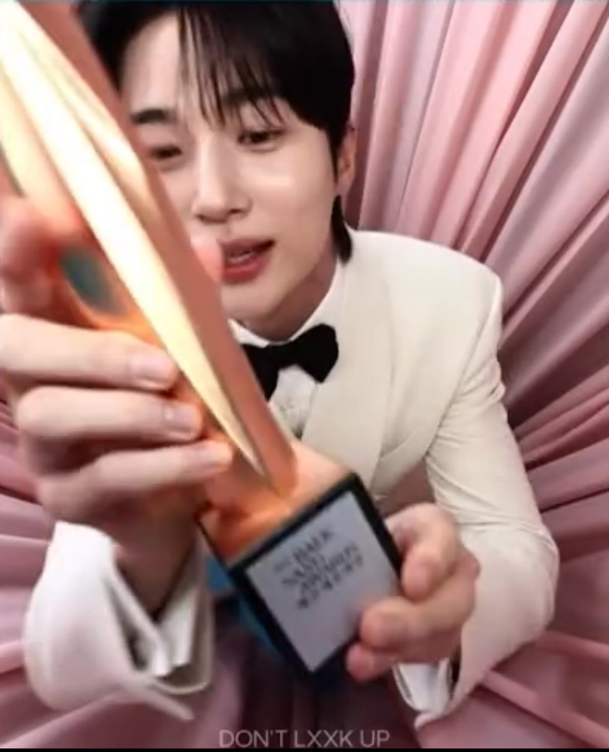[잡담] 돈룩업이 이렇게 가까이 찍힐 수 있는거였냐곸ㅋㅋㅋㅋ | 인스티즈