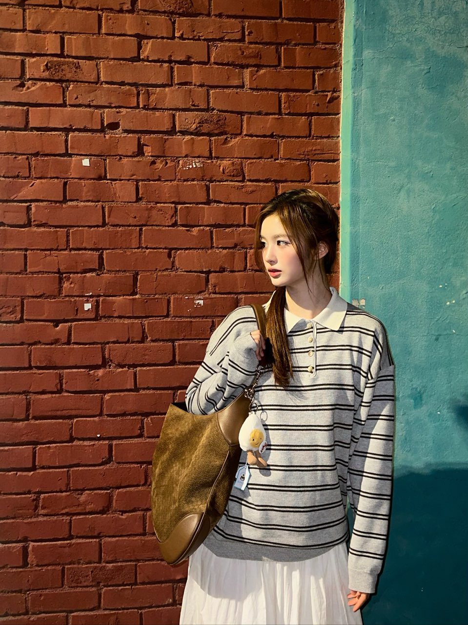 [잡담] 와 설윤 여동생이 찍어준 설윤이래 | 인스티즈
