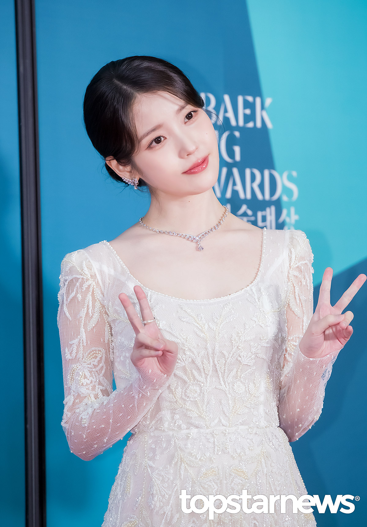 [잡담] 아이유 지금 대군 찍고있눈거야? | 인스티즈