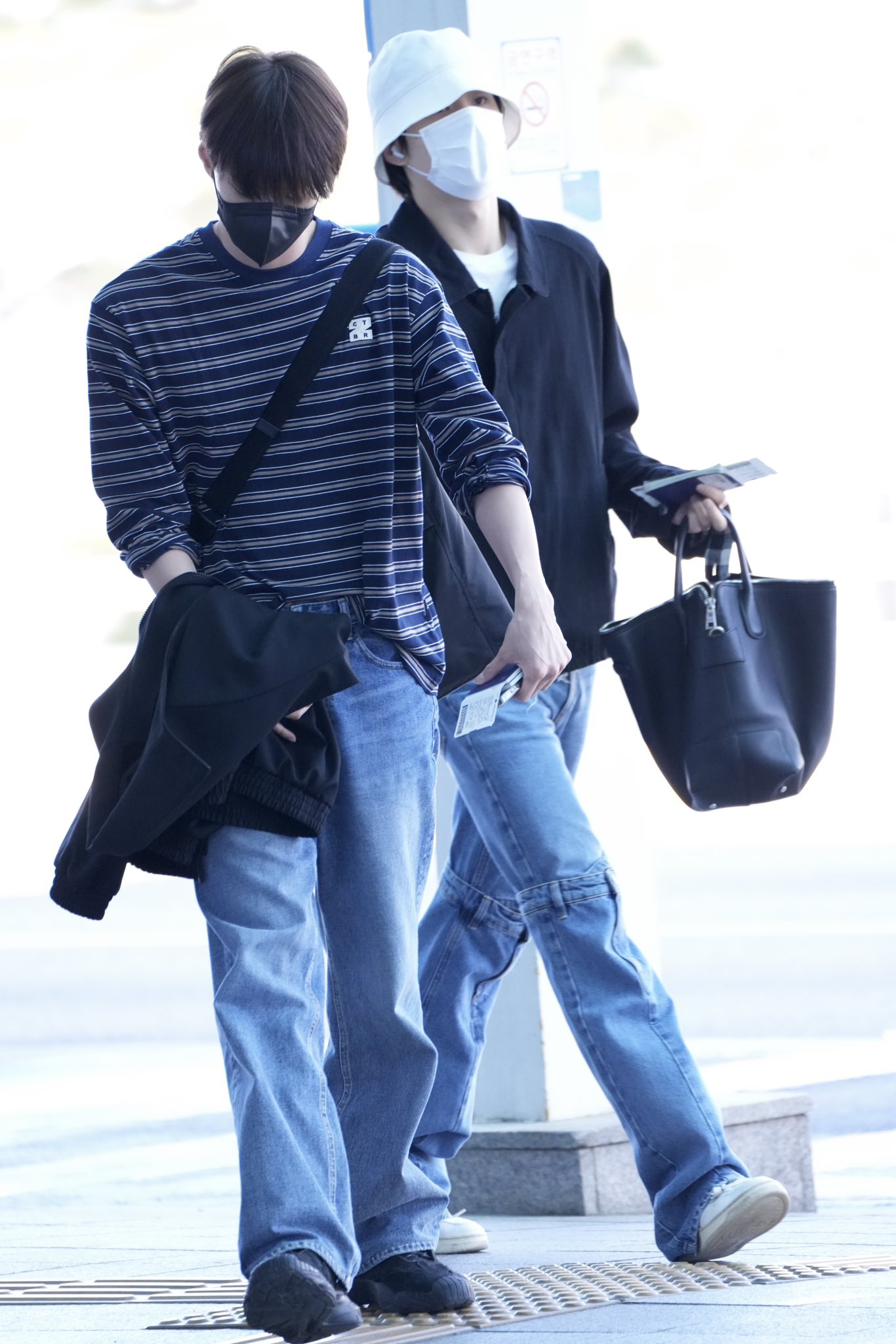 [잡담] 오늘 127 출국 도영 real 청순하다.. | 인스티즈