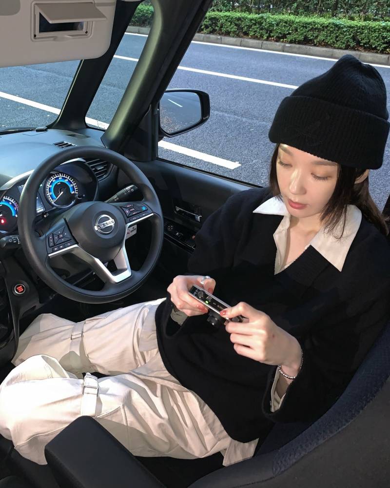 𝙅𝙊𝙉𝙉𝘼 놀랍다는 강민경 사복 변화.JPG | 인스티즈