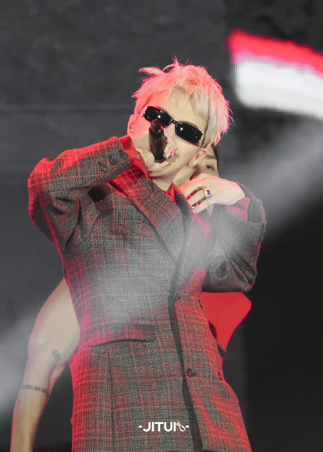[잡담] 남돌의 남팬 홈마가 찍은 사진 볼래? | 인스티즈