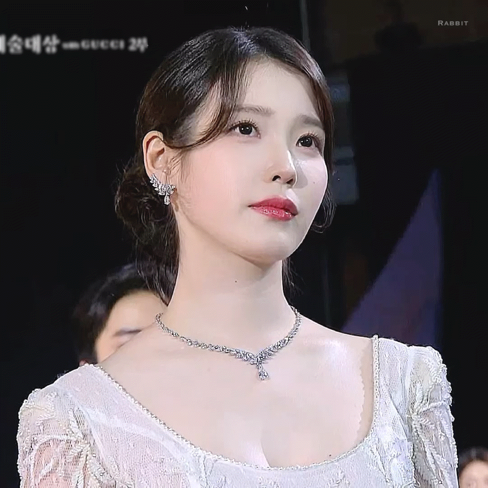 [잡담] 아이유 이 둘이 자매같다 | 인스티즈