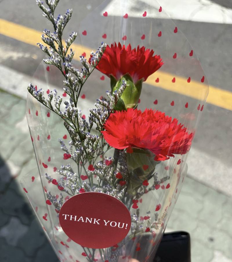 [잡담] 엄마는 꽃보다 내가 그려준 그림이 더 좋대 | 인스티즈