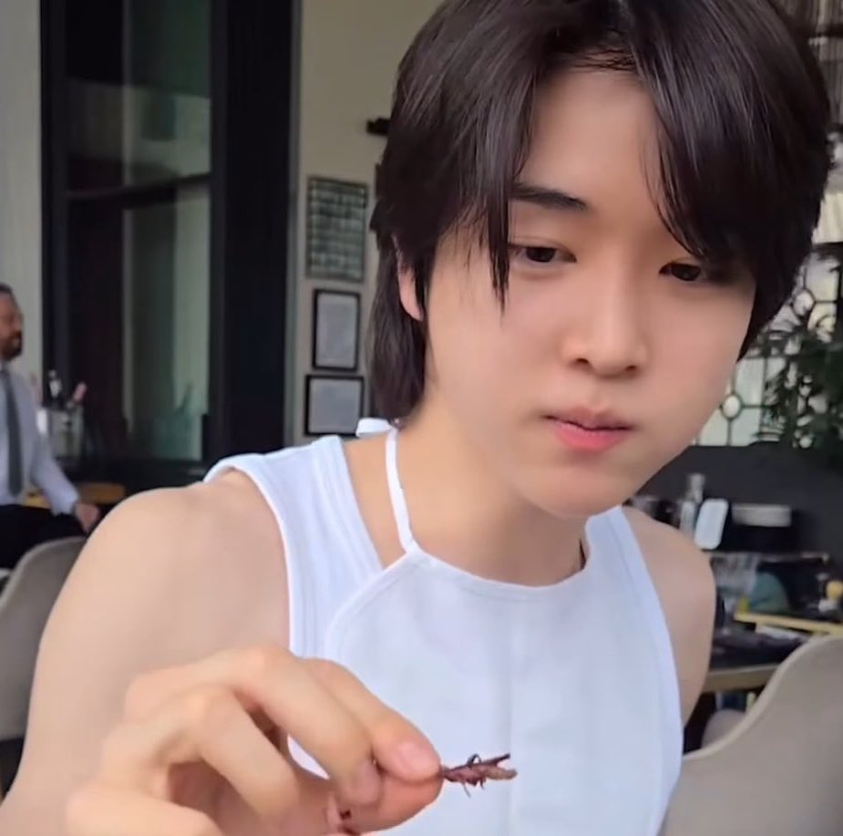 [잡담] 성찬이 뭐먹을때 입모양 보실분?ㅋㅋㅋㅋㅋㅋㅋ | 인스티즈