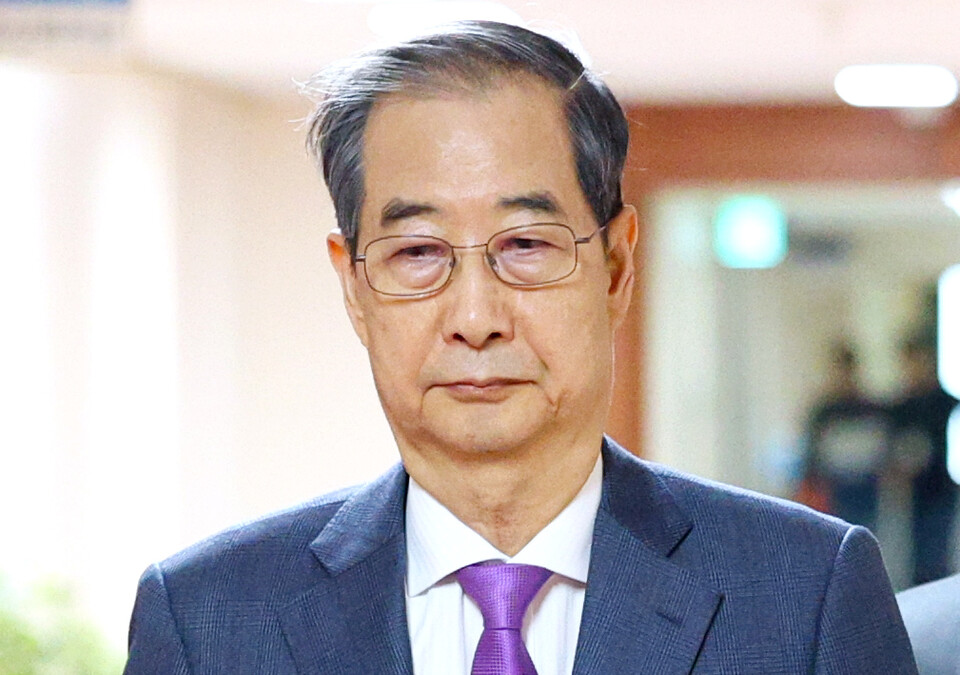 [잡담] 한덕수는 턱이 없는거야..? 진짜 얼굴이 적응이 안됨 | 인스티즈