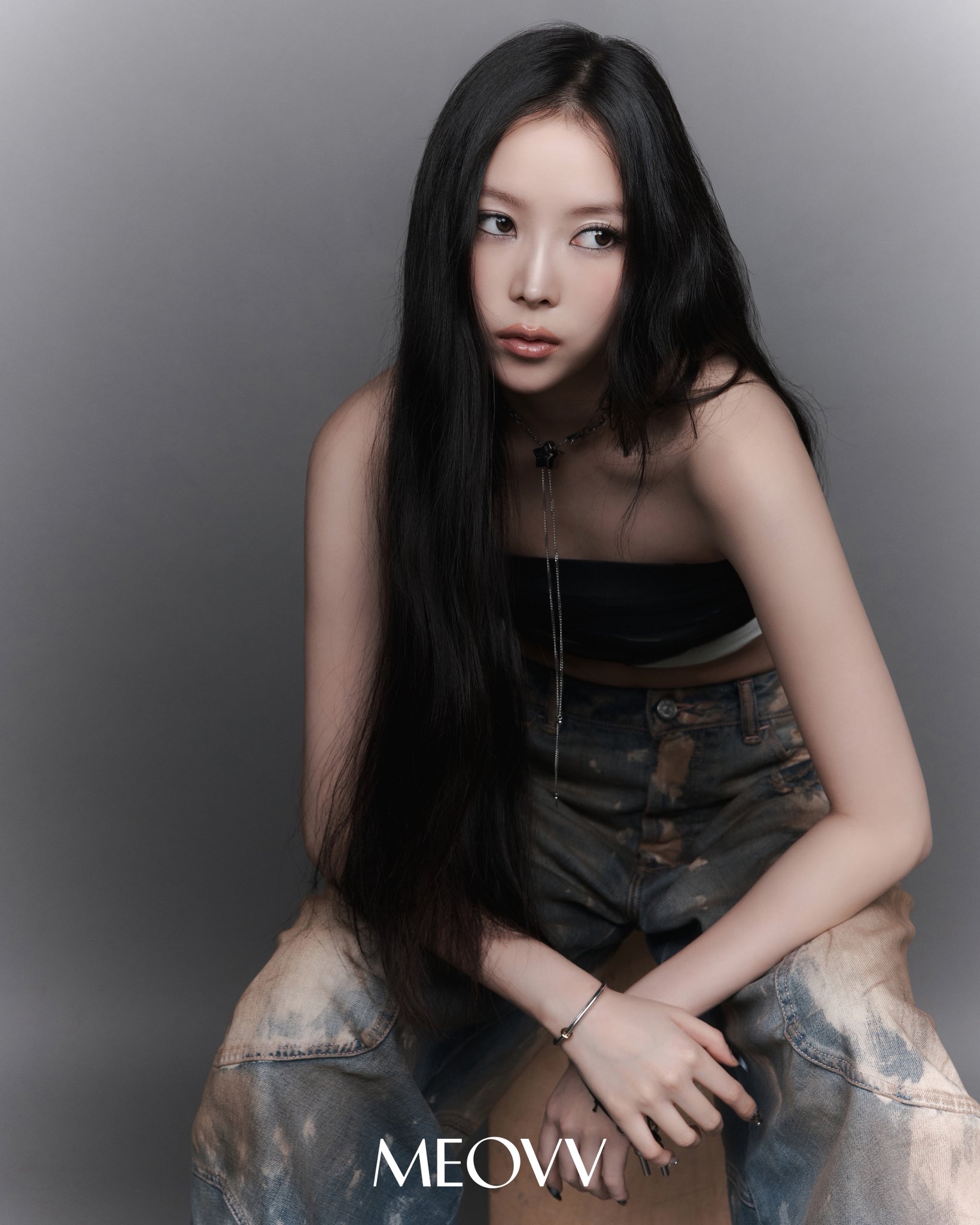 [정보/소식] MEOVV (미야오) THE 1st EP ALBUM [MY EYES OPEN VVIDE] 'DROP TOP' CONCEPT PHOTO D-2 | 인스티즈