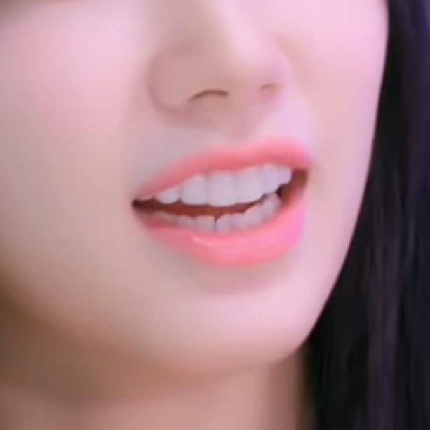 [잡담] 아이돌들 아랫니는 교정 안하네 | 인스티즈