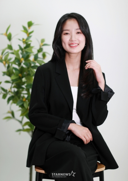 [마플] 김혜윤최근 인터뷰 사진들인데 뭐가 문제일까 | 인스티즈