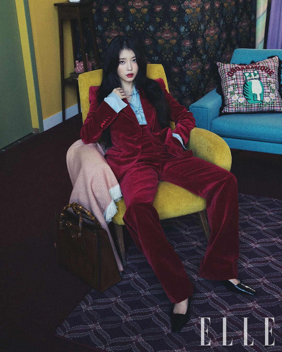 아이유 이 착장 너무 찰떡이야 | 인스티즈