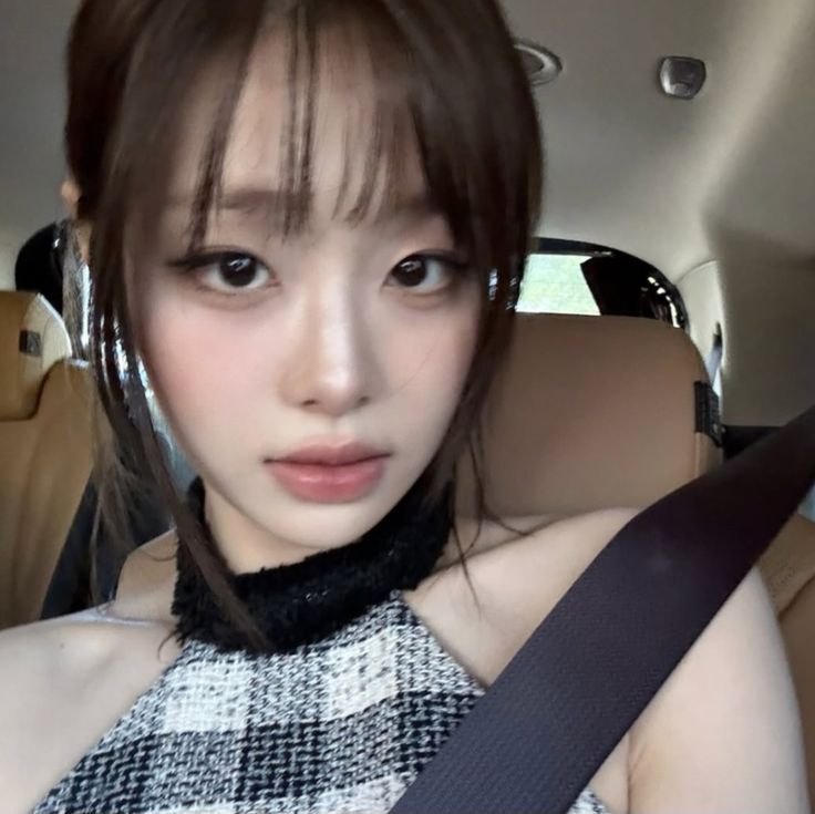 [잡담] 예쁜 여돌들 왤케 많아 | 인스티즈