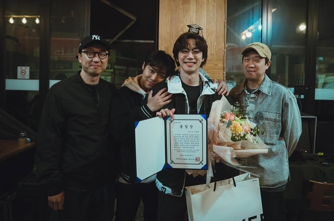 [잡담] 약영2 이준영 막촬은 성제 시은 편의점씬이였나보다 | 인스티즈