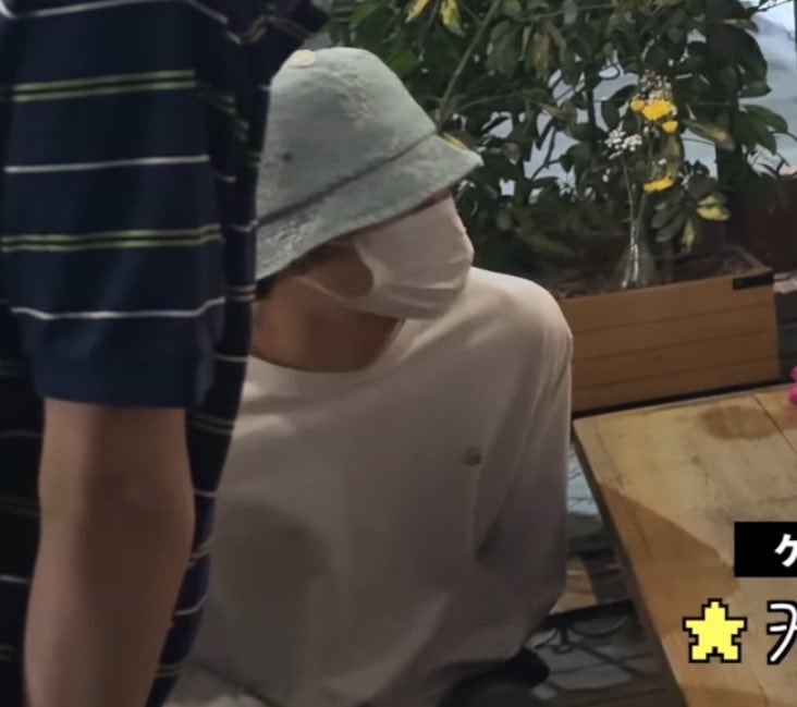 [잡담] 유우시 어깨때문에 옷 끼어서 가로로 주름진거 봐 ㄱ- | 인스티즈