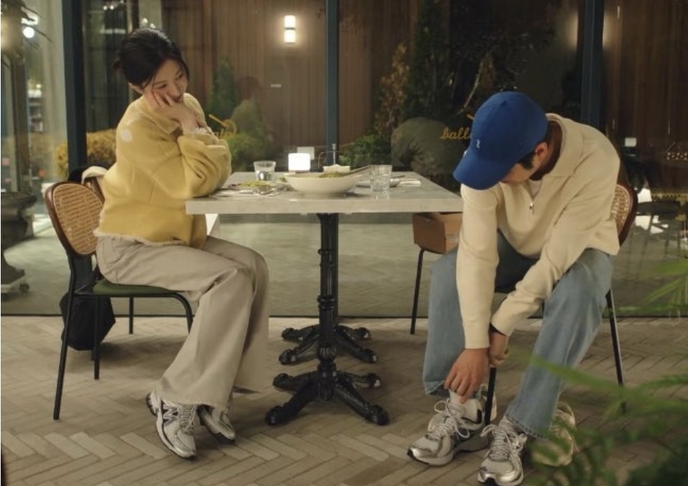 [잡담] 이거 커플 운동화..? | 인스티즈