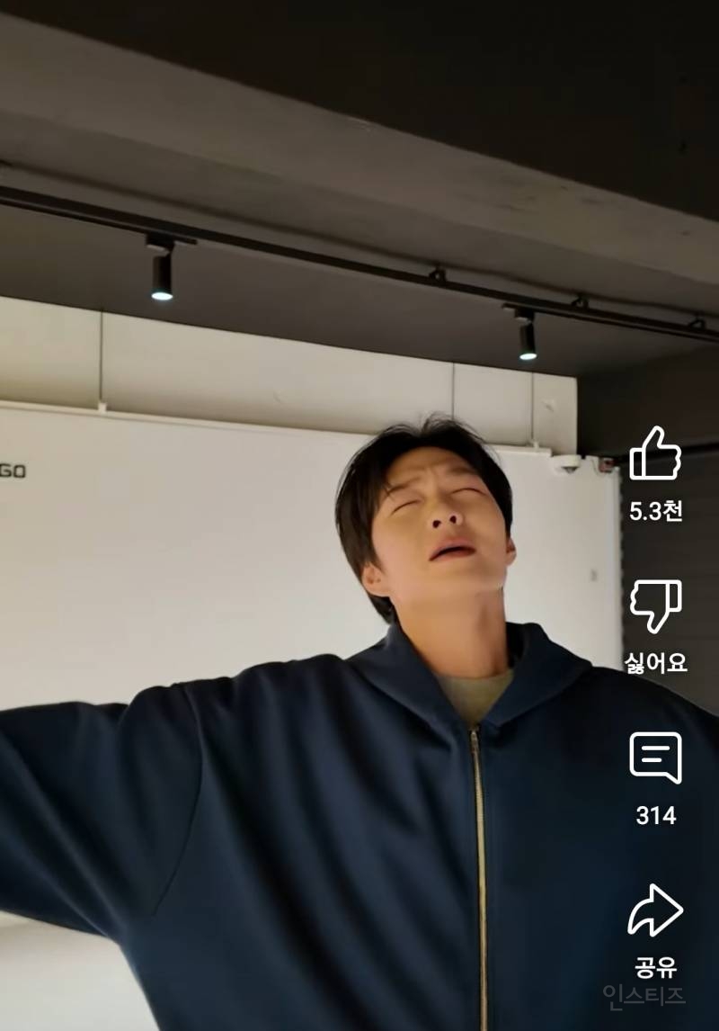 몰래 연습하는거 찍었는데 프로인 모습보여줌 | 인스티즈