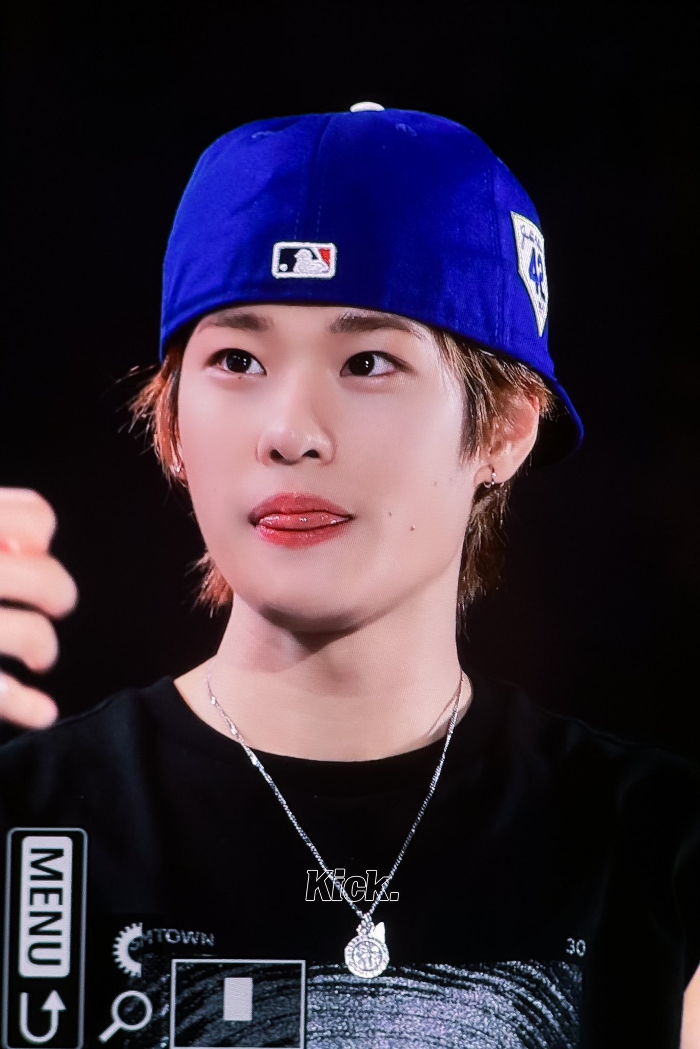 [잡담] 이소희 LA 모자 이거잖아😎 센스개터지네 ㄹㅇ | 인스티즈