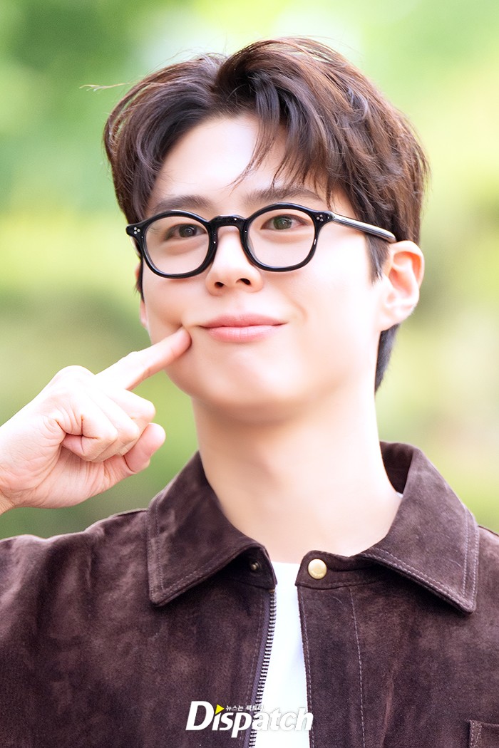 [잡담] 박보검 칸타빌레 출근길 사진 | 인스티즈