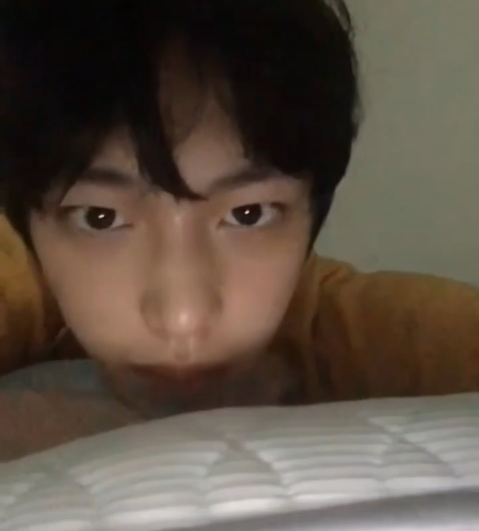 [잡담] 원빈이 고딩때 데리러 서울역 갈만 했다 ㄹㅇ | 인스티즈