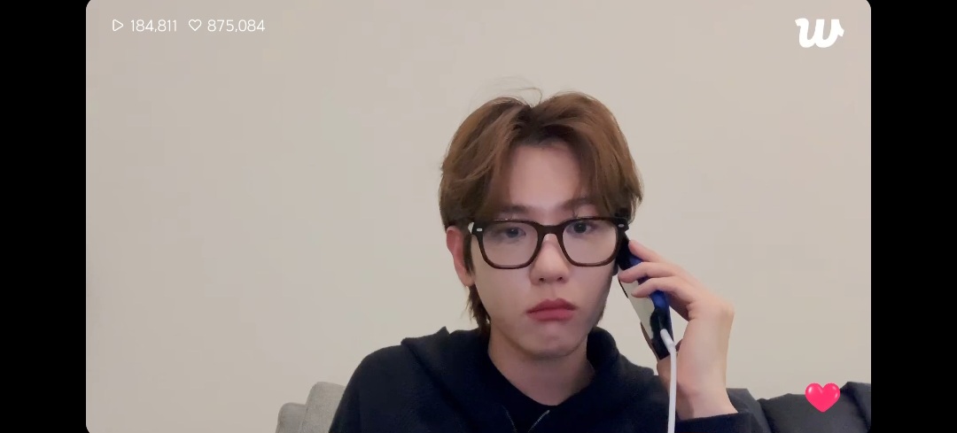 [잡담] 백현 안경 이번엔 잘 샀네ㅋㅋㅋㅋㅋㅋㅋㅋㅋㅋㅋ | 인스티즈