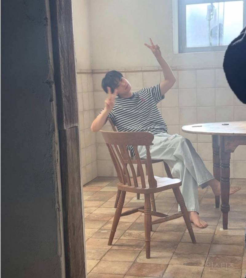 7년차 커플 느낌나는 차은우&고윤정 마리떼 화보.jpg | 인스티즈