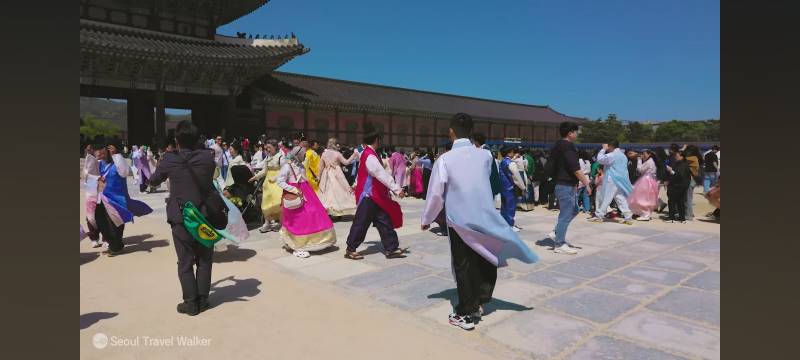 [잡담] 요즘 경복궁에 관광객이 이정도로 많아?ㄷㄷ | 인스티즈