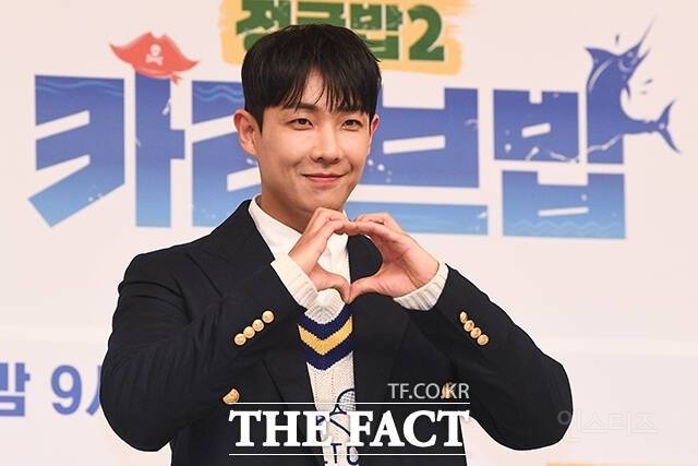 '카리브밥' 이준, 넘치는 흥과 깡의 사나이 | 인스티즈