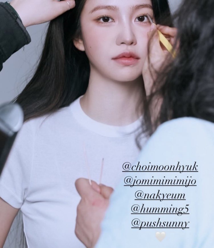 [잡담] 예리 새 소속사 프로필이 진짜 레전드같음 | 인스티즈