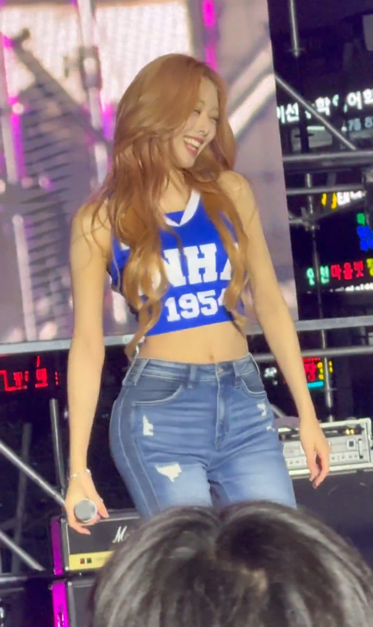 [잡담] 있지 유나 오늘 대학 축제 영상 좀 봐봐 진짜 미쳤어 함만 봐줘 제발 👁️👄👁️‼️‼️‼️‼️‼️‼️ | 인스티즈