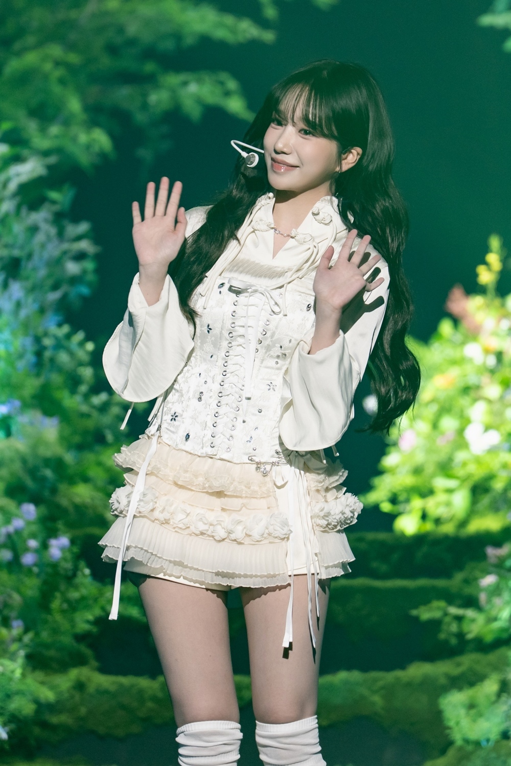[잡담] '아이유·BTS 진→조유리·이준영' 가요계 달구는 멀티테이너 본업 복귀 | 인스티즈