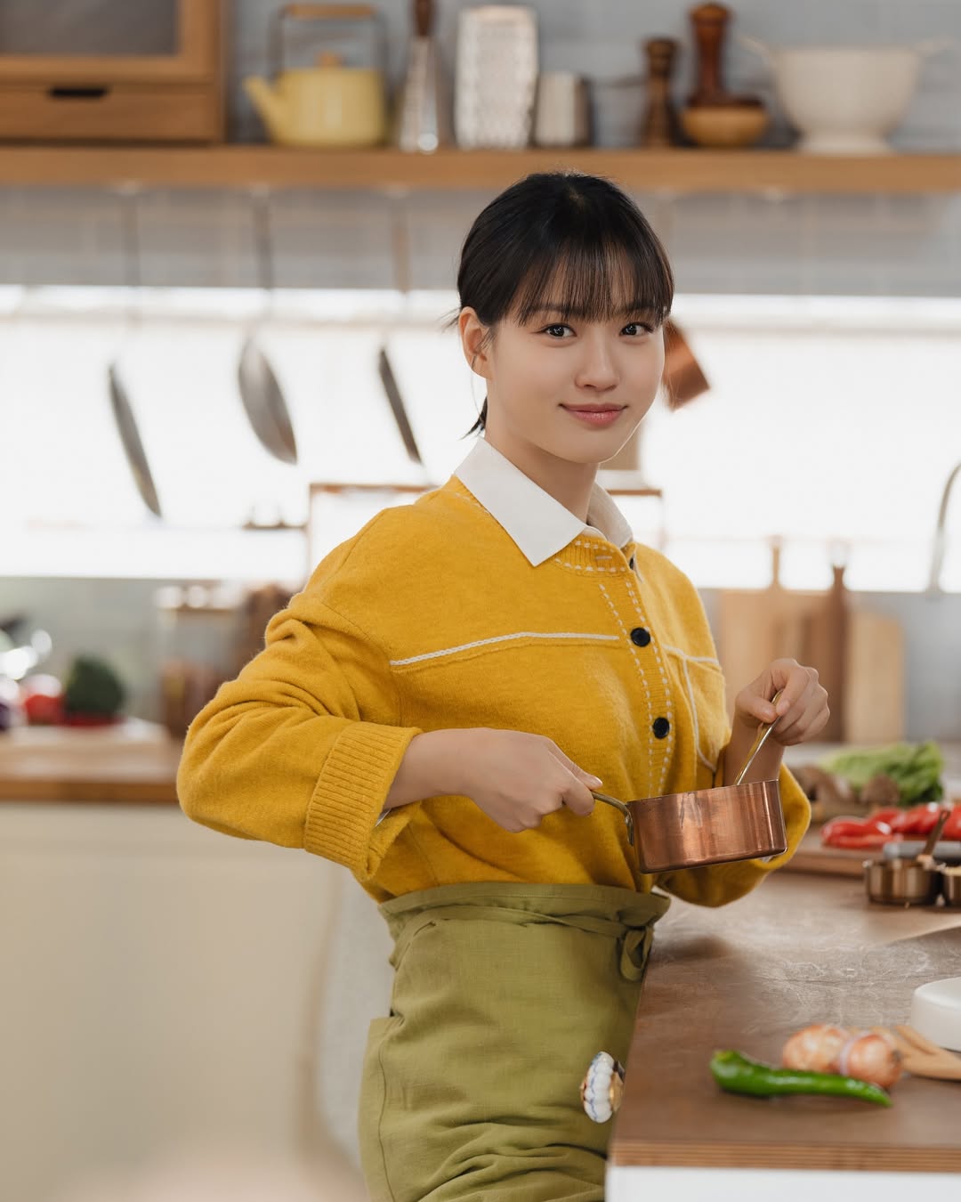 짱귀짱예인 고민시 <당신의 맛> 포스터 촬영 비하인드 컷 | 인스티즈