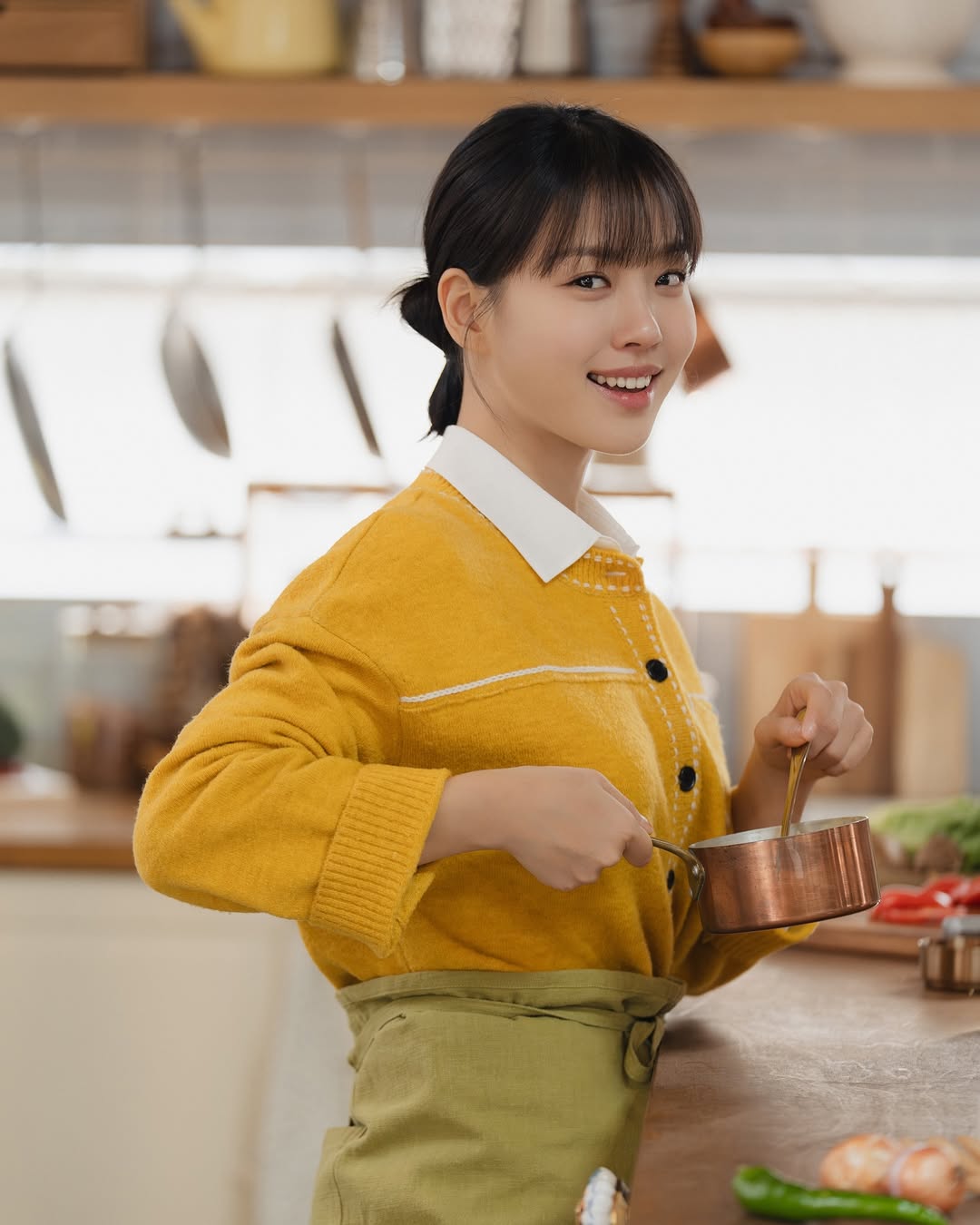 짱귀짱예인 고민시 <당신의 맛> 포스터 촬영 비하인드 컷 | 인스티즈
