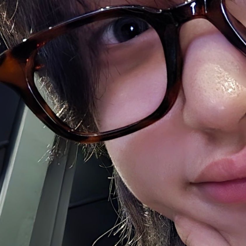 [잡담] 하 원빈이 영화관 셀카 볼따구 눌린거봐 ㅠㅠㅠㅠ | 인스티즈