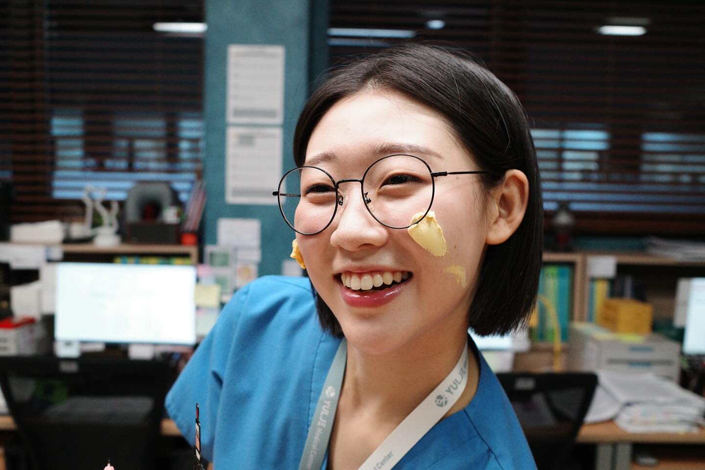 [잡담] 스탭 인스타에 뜬 슬전의 배우들 사진🥹🤍 | 인스티즈