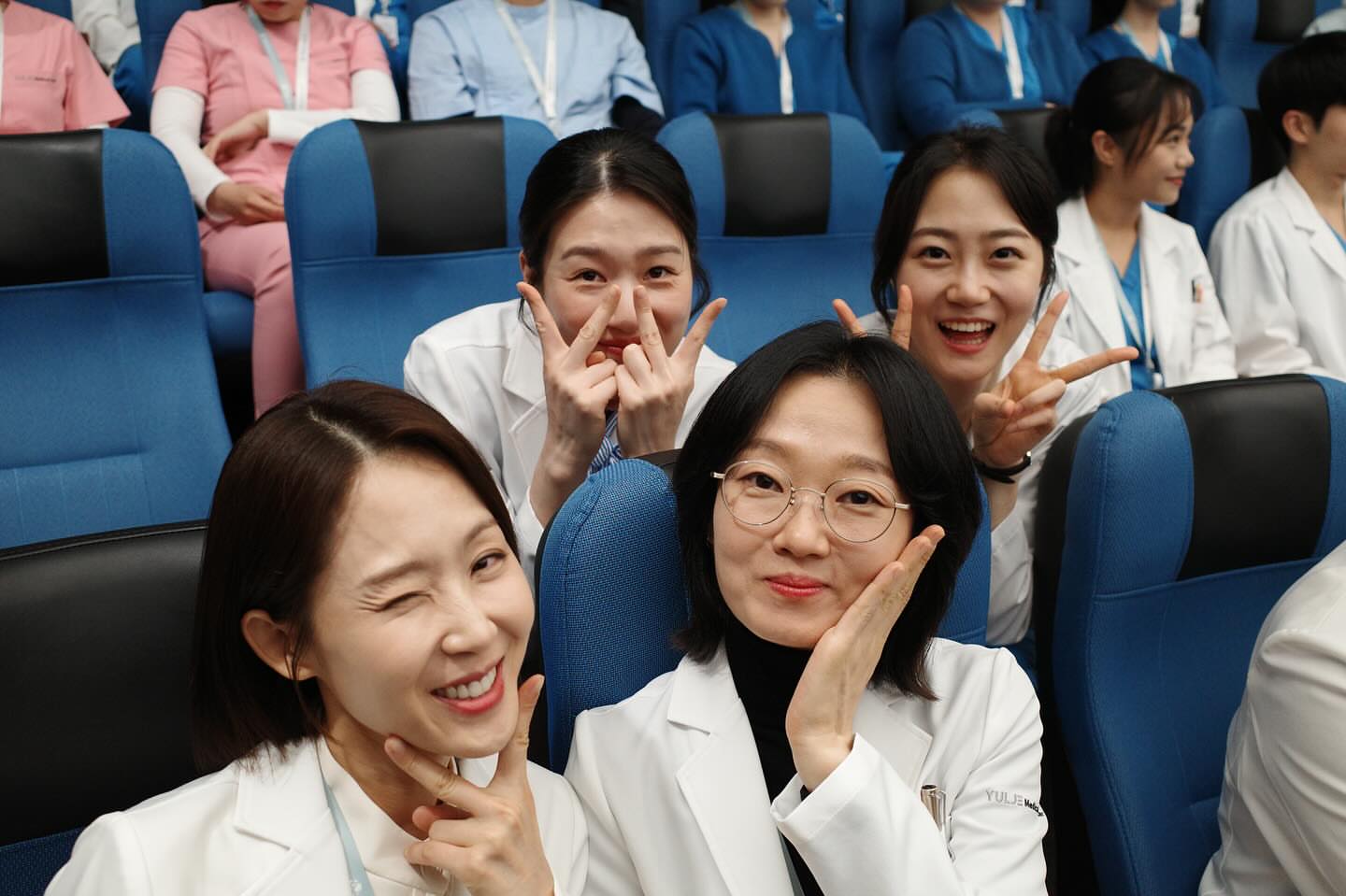 [잡담] 스탭 인스타에 뜬 슬전의 배우들 사진🥹🤍 | 인스티즈