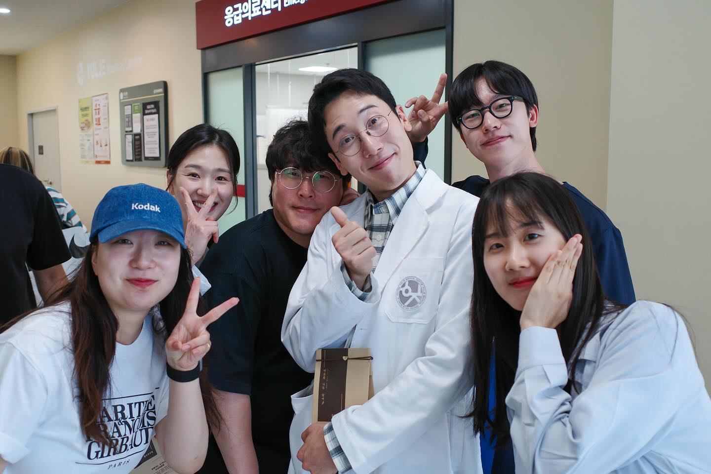 [잡담] 스탭 인스타에 뜬 슬전의 배우들 사진🥹🤍 | 인스티즈
