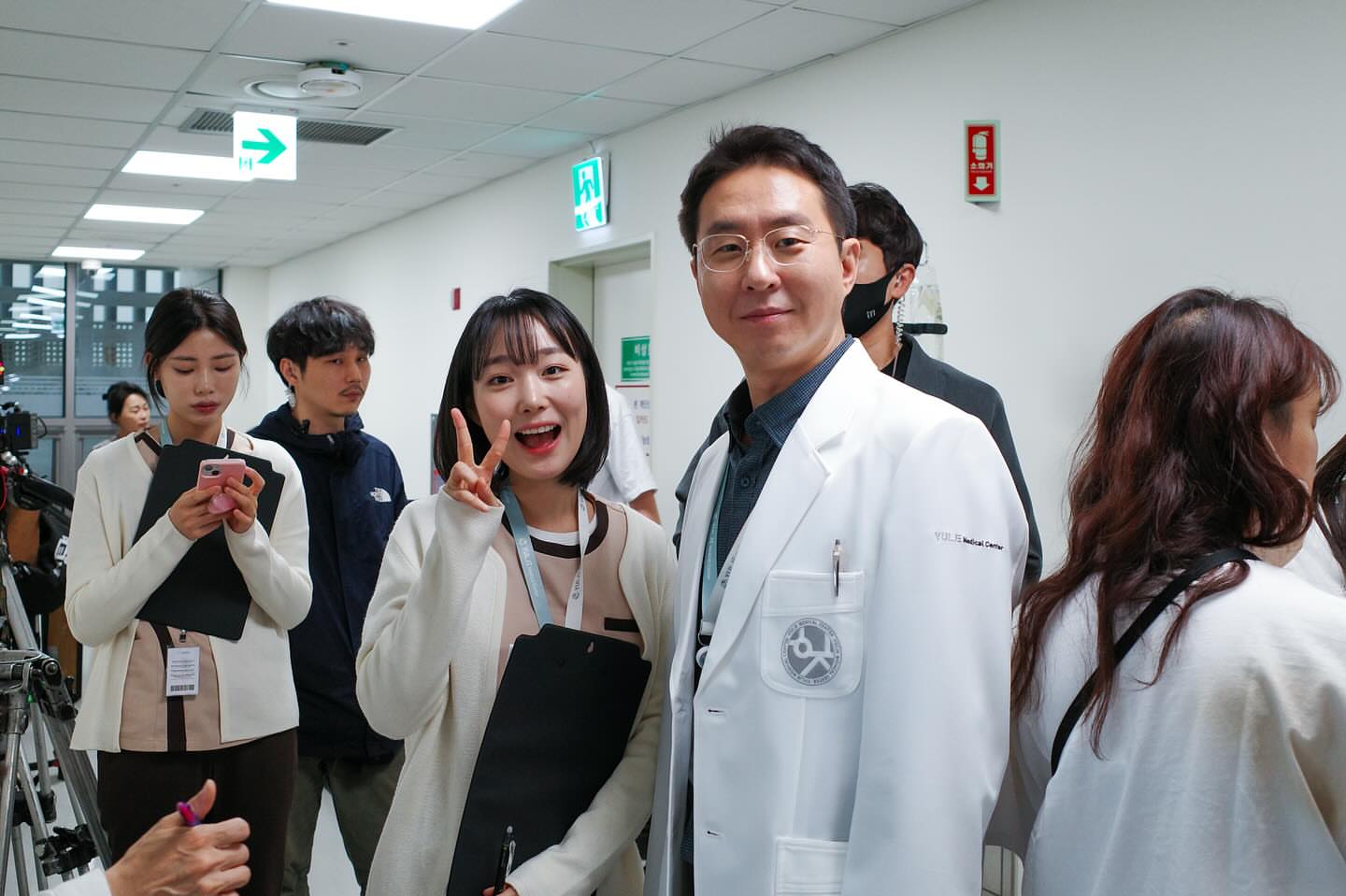 [잡담] 스탭 인스타에 뜬 슬전의 배우들 사진🥹🤍 | 인스티즈