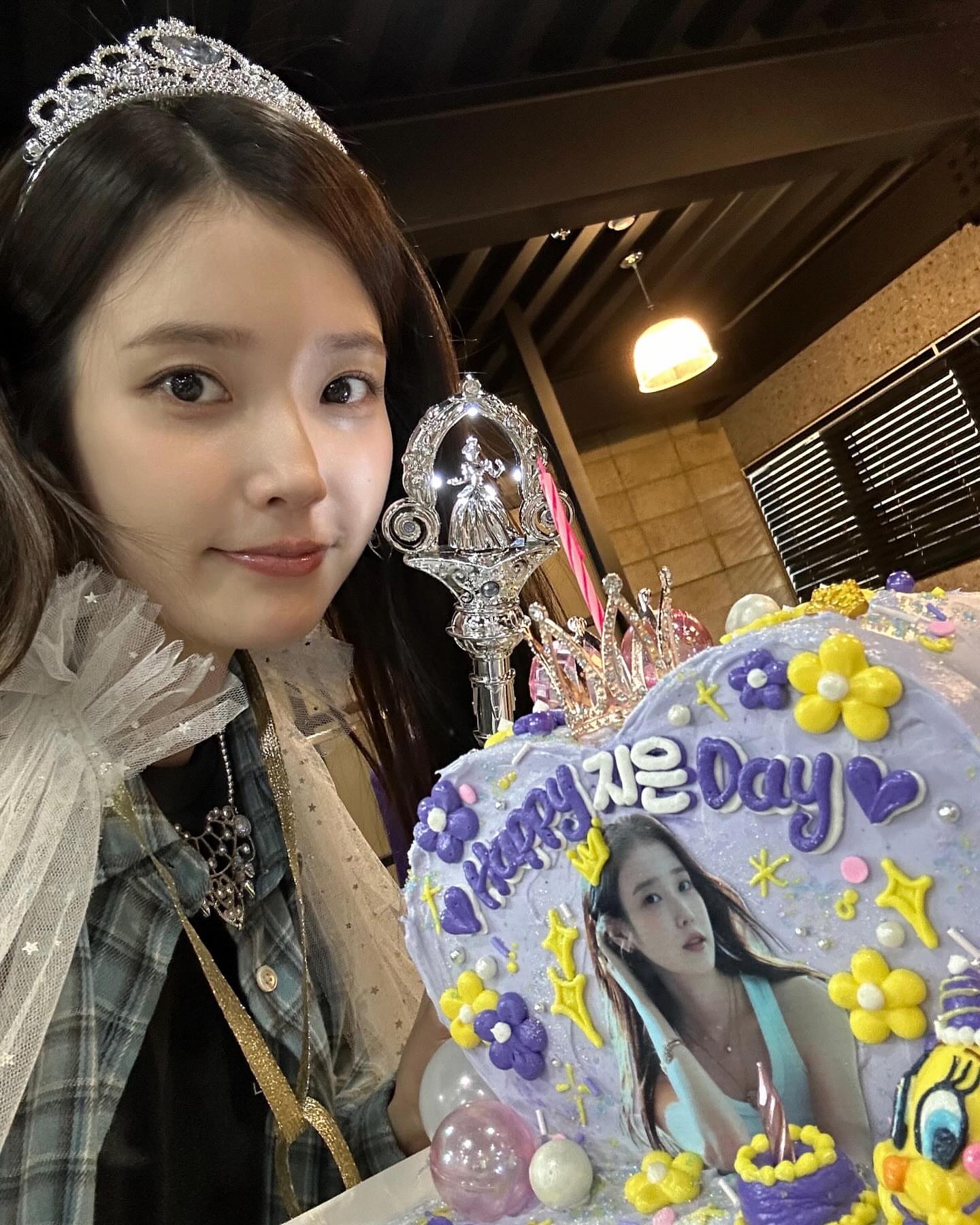 [잡담] 아이유 인스타 🌸 | 인스티즈