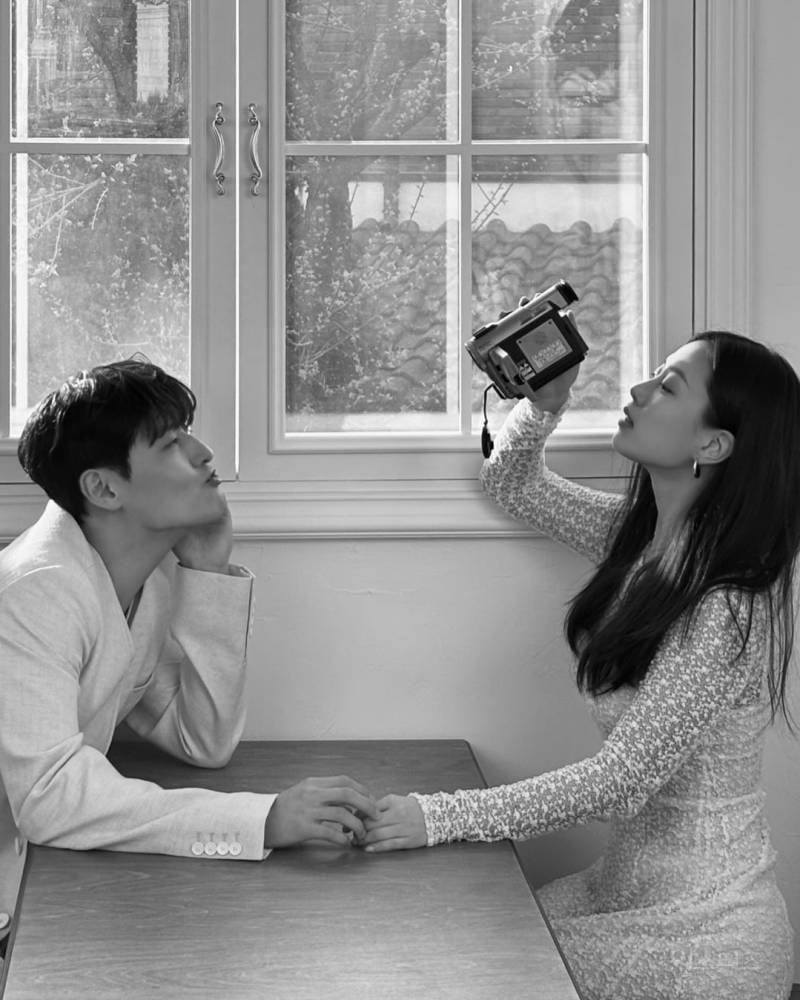 고민시 인스타 강하늘과 화보 비하인드 | 인스티즈