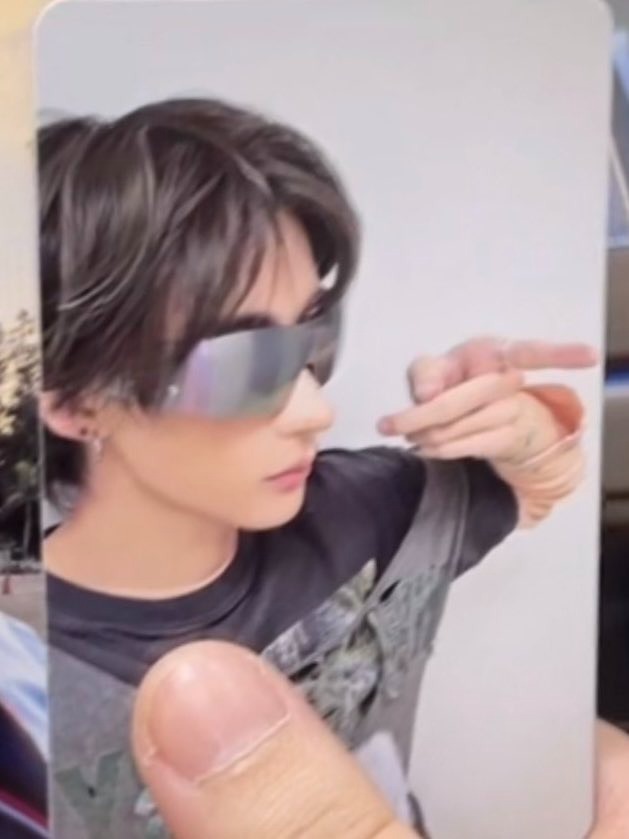 [잡담] 앤톤 왹톤 포카도 가져야겠다👽🛸 | 인스티즈