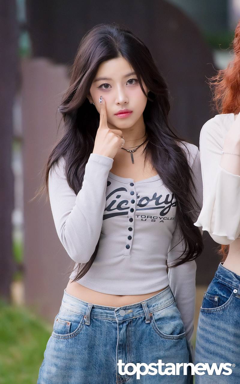 엑신(X:IN) 한나, 이샤, 아리아 웬디의 영스트리트 출근길 포토.jpg | 인스티즈